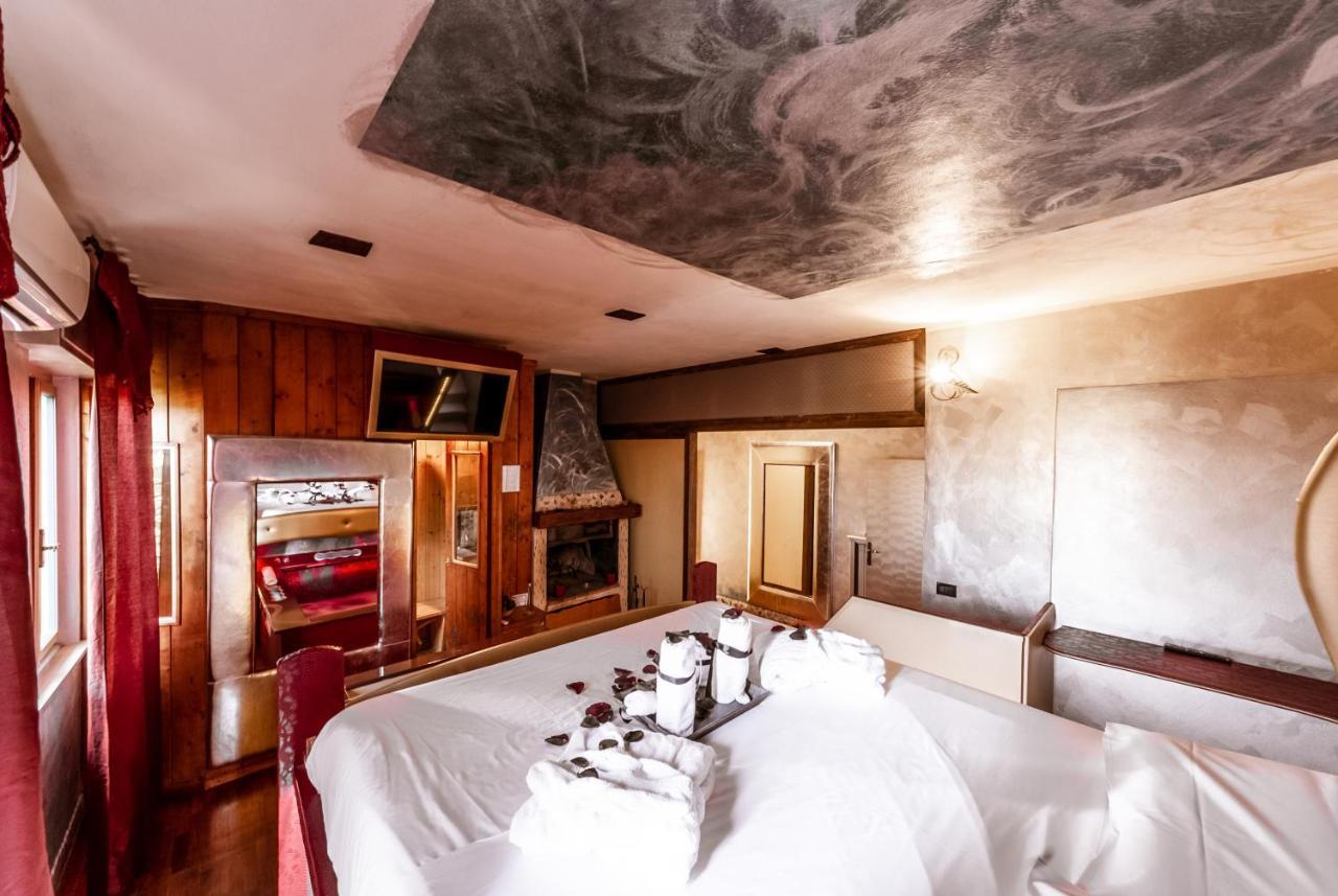 Il Nido D'Amore - Lorenzana Colombaie Bed & Breakfast Luaran gambar