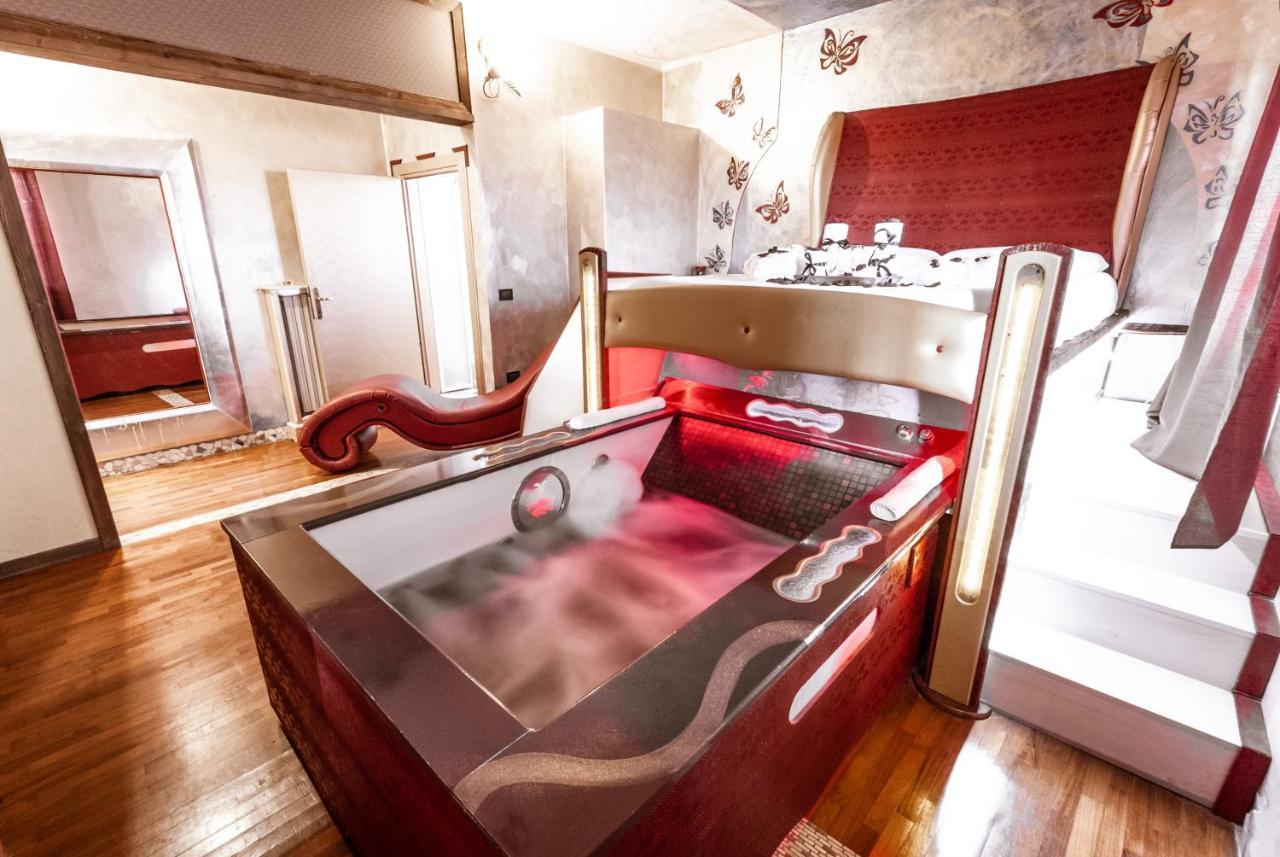 Il Nido D'Amore - Lorenzana Colombaie Bed & Breakfast Luaran gambar