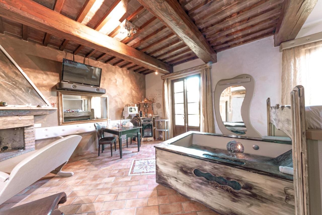 Il Nido D'Amore - Lorenzana Colombaie Bed & Breakfast Luaran gambar