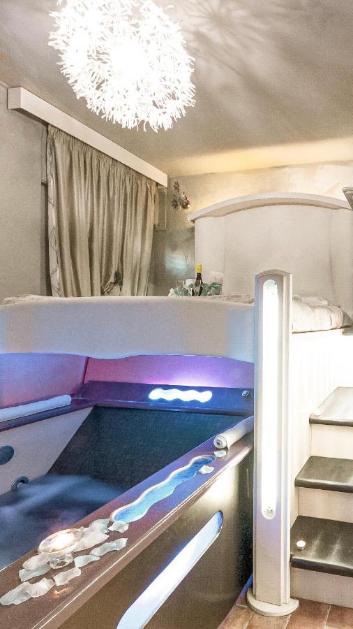 Il Nido D'Amore - Lorenzana Colombaie Bed & Breakfast Luaran gambar