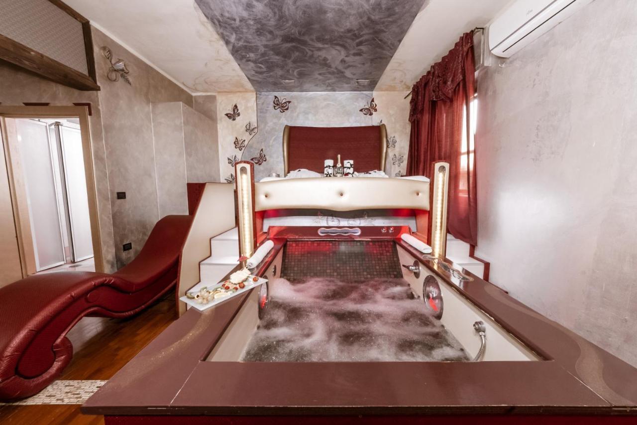 Il Nido D'Amore - Lorenzana Colombaie Bed & Breakfast Luaran gambar