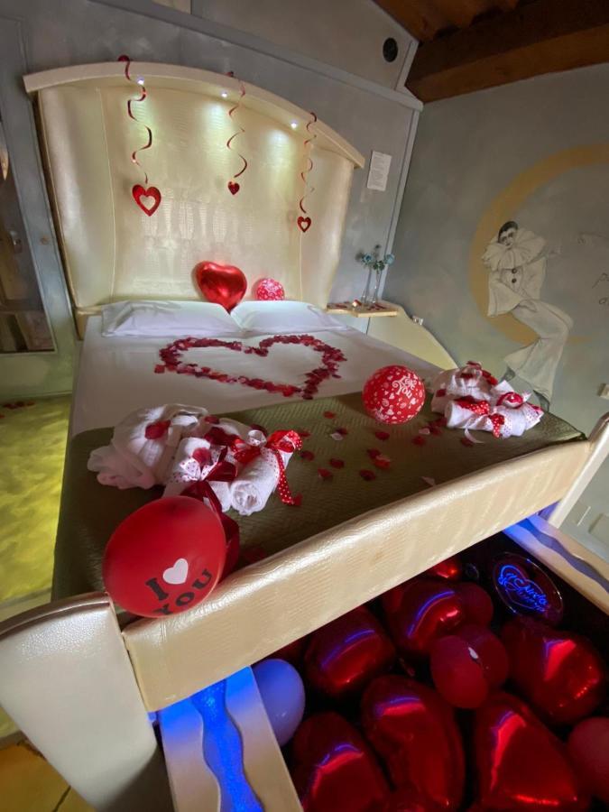 Il Nido D'Amore - Lorenzana Colombaie Bed & Breakfast Luaran gambar
