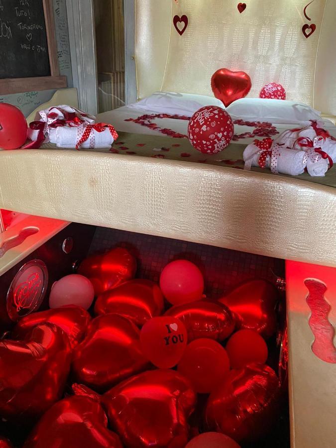 Il Nido D'Amore - Lorenzana Colombaie Bed & Breakfast Luaran gambar