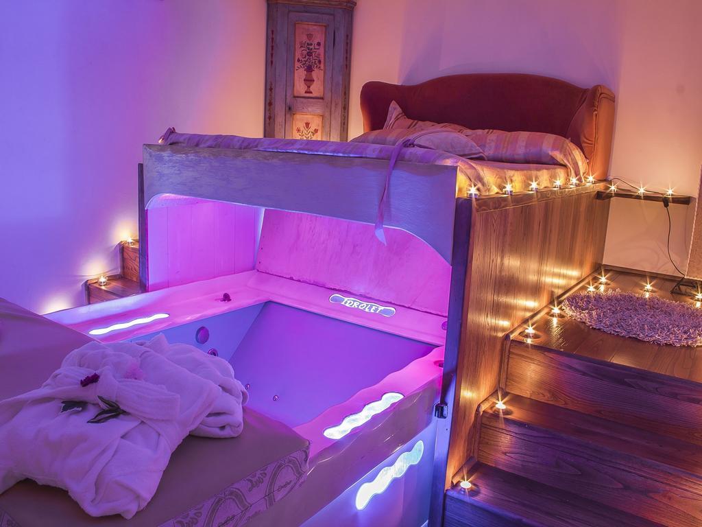 Il Nido D'Amore - Lorenzana Colombaie Bed & Breakfast Luaran gambar