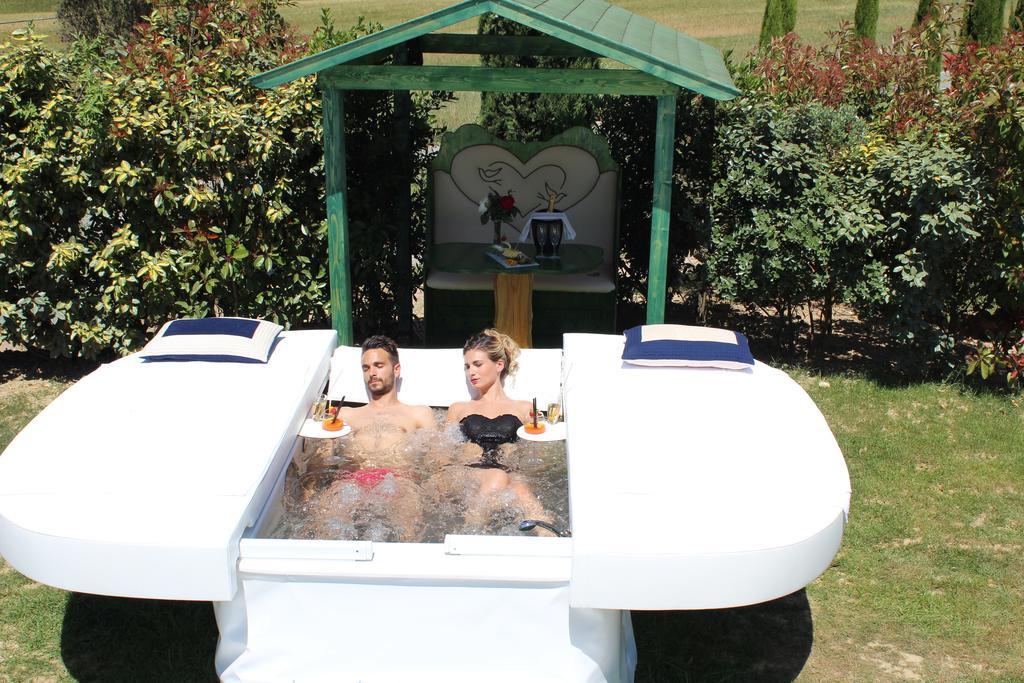 Il Nido D'Amore - Lorenzana Colombaie Bed & Breakfast Luaran gambar